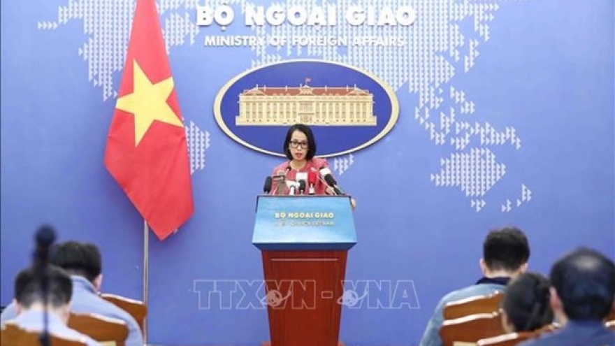 Vietnam, China strive for people’s happiness, humankind’s progress